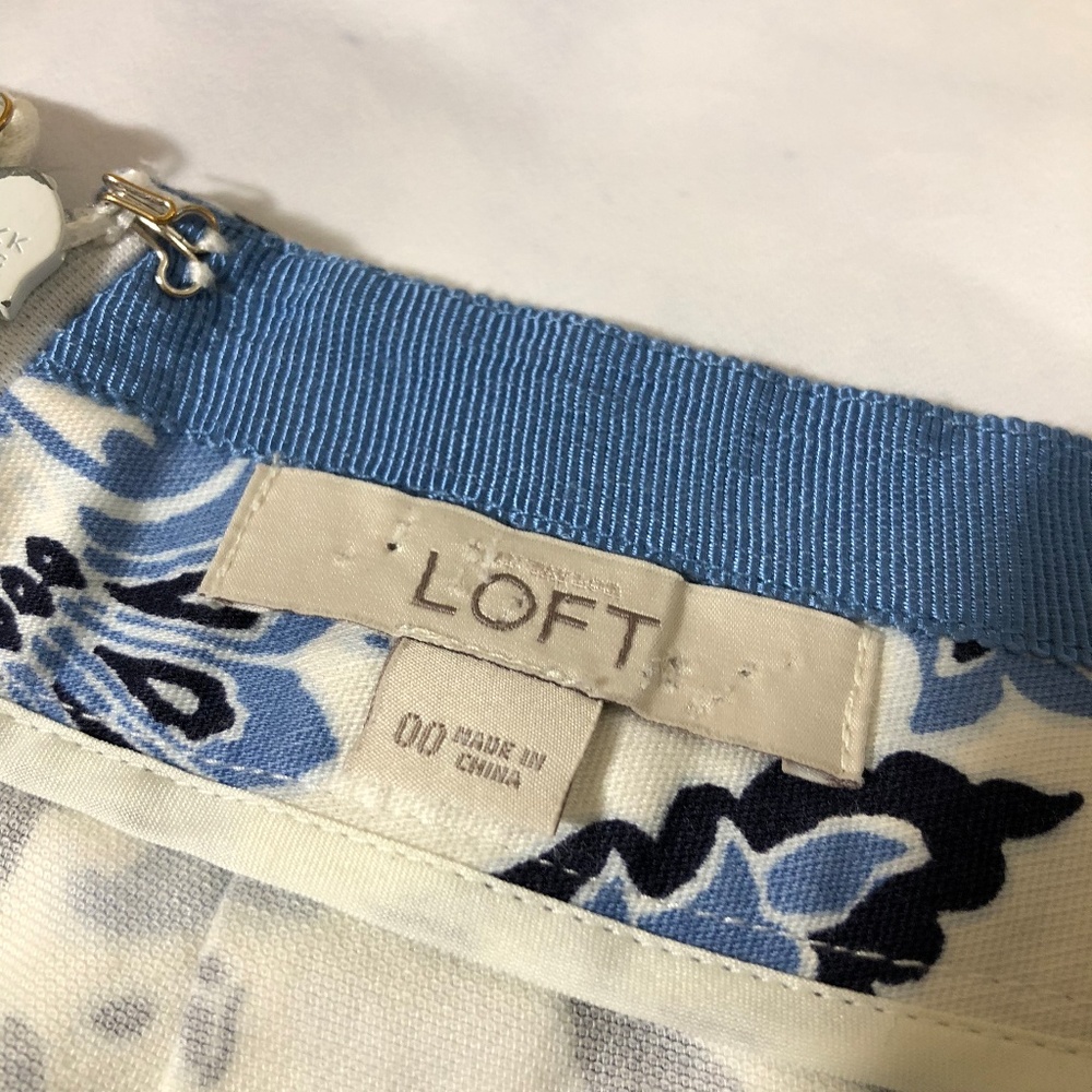 LOFT White & Blue Floral Paisley Pleated Skirt - Picture 4 of 8